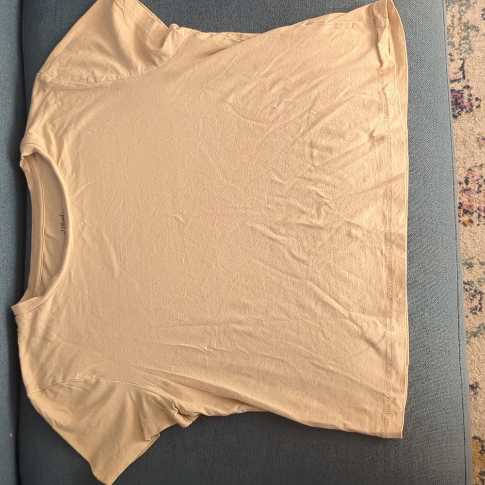 Cropped tee